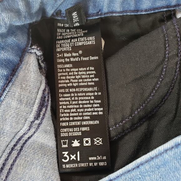 3X1 NYC Cropped Jeans Women 26 Baby Boot Fray Hem Distressed Light Blue Denim - Picture 9 of 10